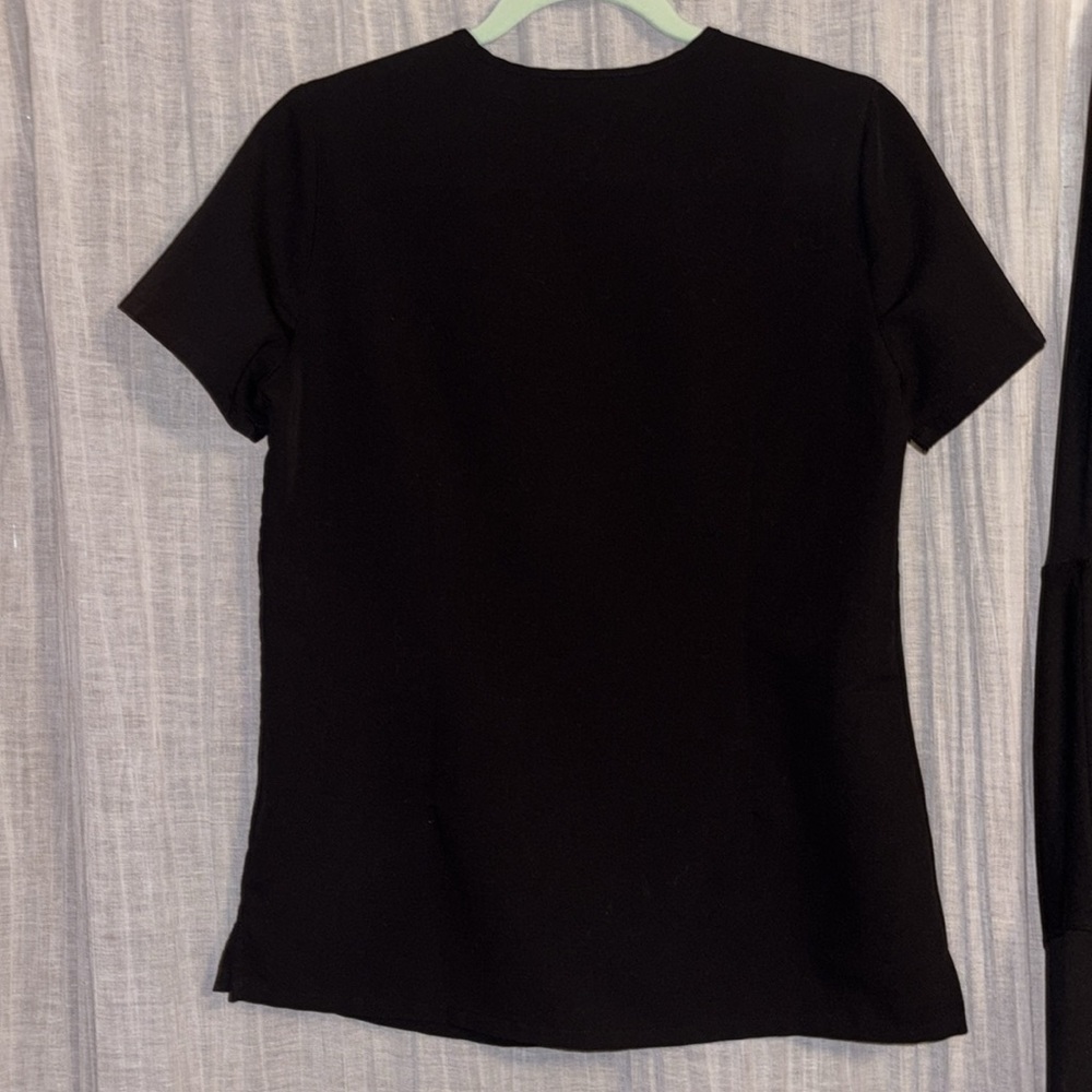 Figs Women's Short Sleeve Black Top - Picture 3 of 4